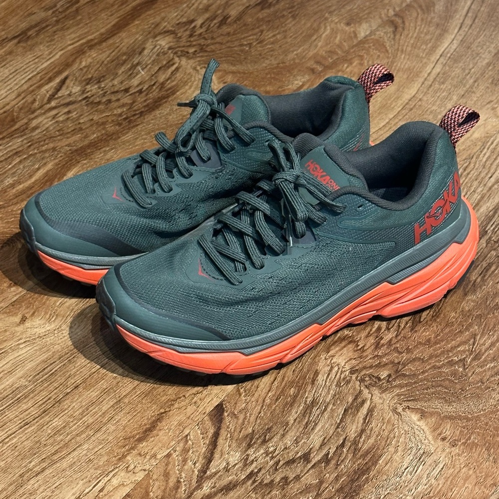 Hoka Challenger ATR 6